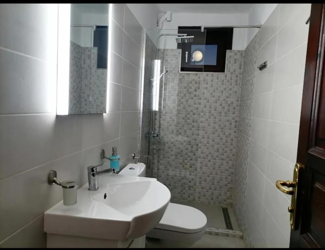 Бор И Шишарка Varzilkovtsi Ngoại thất bức ảnh